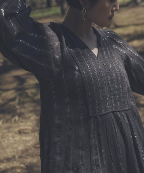 【SARA MALLIKA/サラマリカ】LUREX STRIPE SHIRRING LSV DR 020441SH3 SARA MALLIKA/サラマリカ