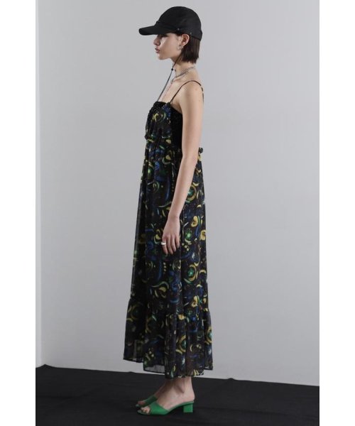 コズミックプリントキャミワンピース ／着用サイズ：