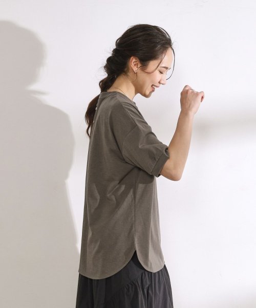 SHOO・LA・RUE　DRESKIP(シューラルー／ドレスキップ)/【洗える/ひんやり/UV】 大人のための ぷっくりラメロゴTシャツ/img02