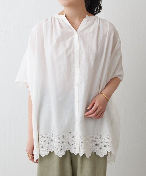 BEARDSLEY(ビアズリー)/裾刺繍フレンチシャツ/img01