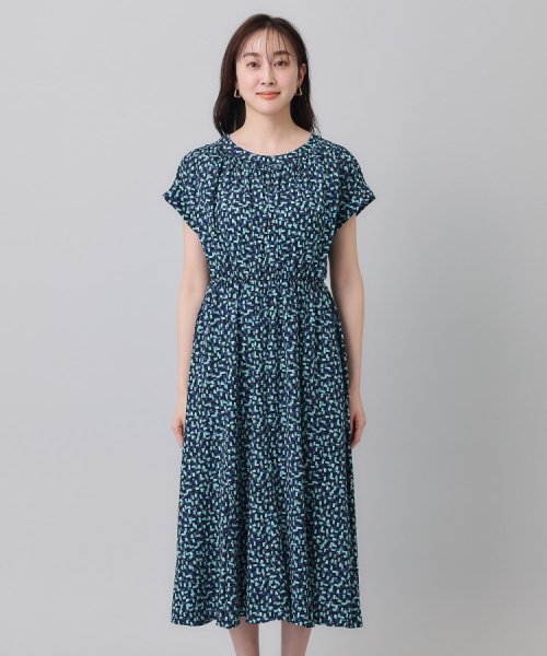 【半袖ワンピ／ミモレ丈】幾何学柄　美シルエットワンピース 