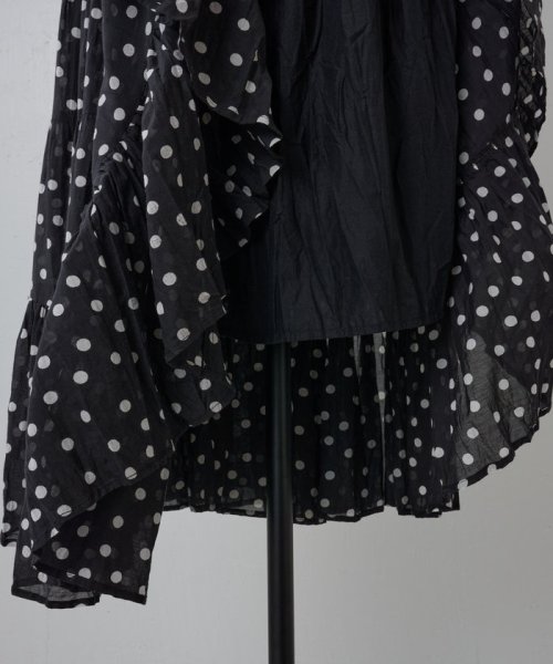 クリンクルドットスカート 着用時