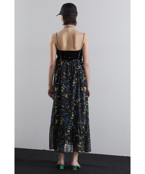 コズミックプリントキャミワンピース ／着用サイズ：