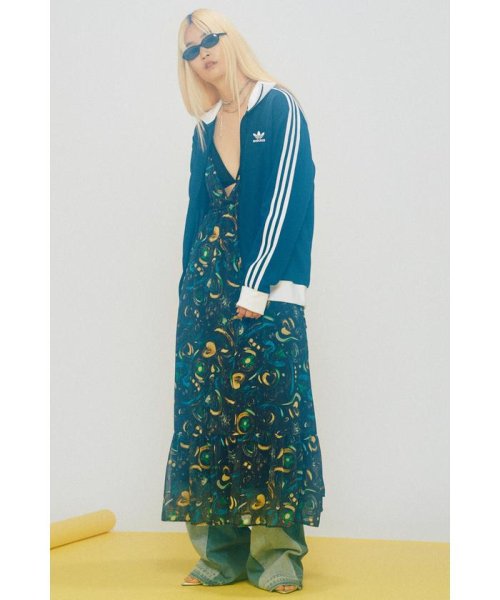 コズミックプリントキャミワンピース ／着用サイズ：