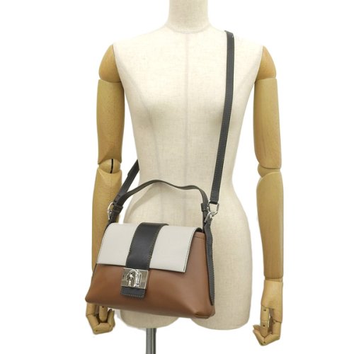FURLA フルラ CHARLOTTE S シャーロット 斜めがけ ショルダー バッグ Sサイズ レザー 
