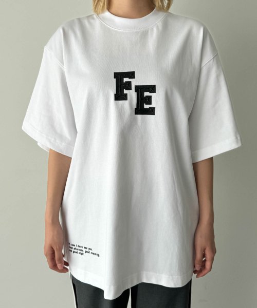 CANAL JEAN(キャナルジーン)/【ユニセックス】FENFEATH(フェインペイ)FEペイントロゴ半袖Tシャツ/img17