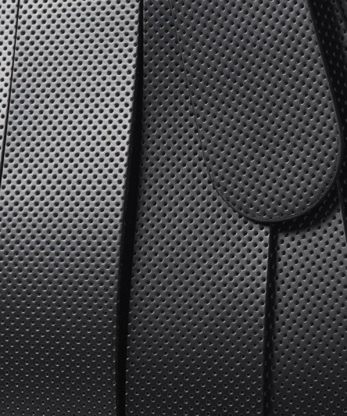 OSSO VIVO PUNTI（オッソ ヴィーヴォ プンティ）ハンドバッグ OSSO オッソ クロームなめしの牛革を顔料で仕上げました 発色がよく