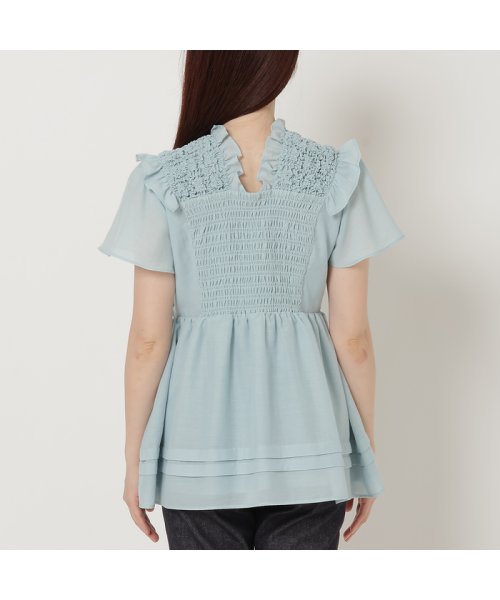 シャーリングブラウス 