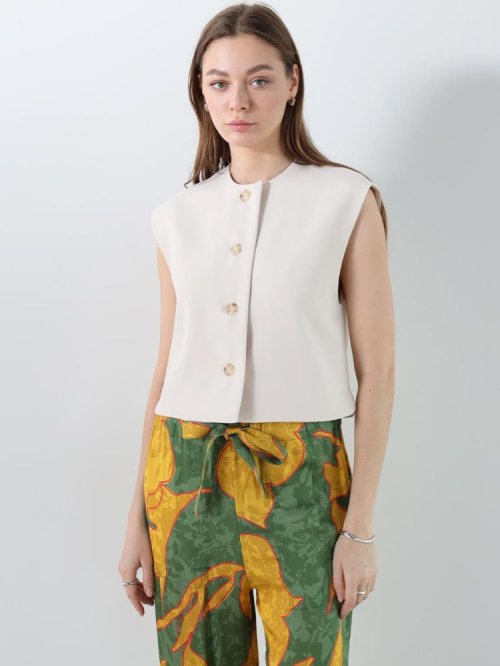 フロントボタンショートベスト 