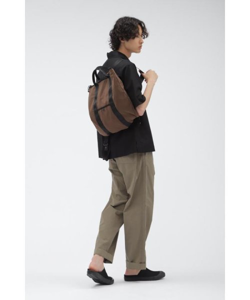 GARMENT DYE LIGHTWEIGHT PLAINWEAVE 