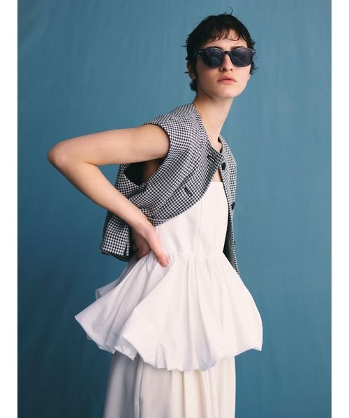 コンパクトクルーネックジレ 予めご了承ください