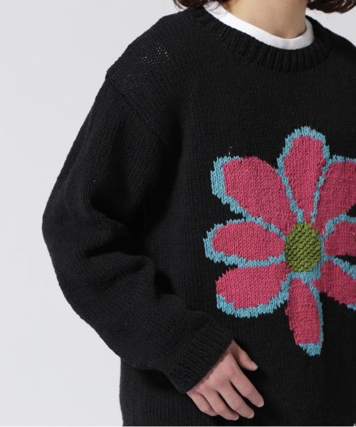 BEAVER(ビーバー)/MacMahon Knitting Mills CrewNeck Knit－Black Flower/img05