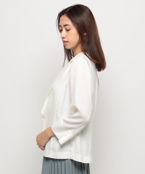 テーラードジャケット 