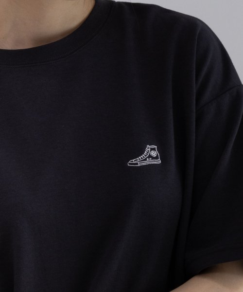 CONVERSE コンバース ポンチ素材 バックシューズ刺繍裾ラウンドTシャツ 4282－9834 人気・おすすめ｜使いやすい・旅行におすすめ セール中 全国発送 国内発送対応