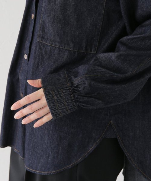 【Munich/ミューニック】washed slub denim shirt 商品説明先方品番:MN241T38※サイズについて弊社販売サイズ:メーカーサイズフリーサイズ:OS※カラーについて弊社販売カラー:メーカーカラーネイビーB(042):NVY【2024SS】LaT AA1581574346 (12155円)