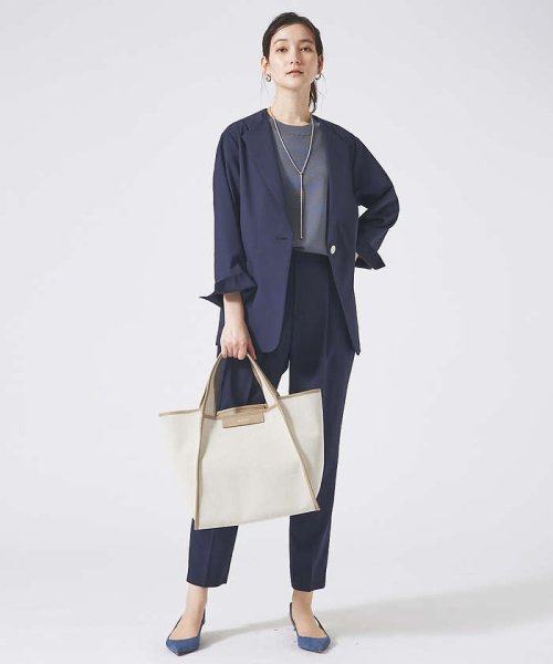 【FEEL AND TASTE】トートバッグ 商品説明キャンバス素材にレザーパイピングが特徴的なトートバッグ。マチがしっかり KUE2442304078(18722円)