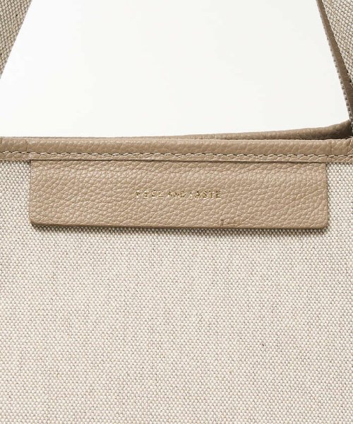 【FEEL AND TASTE】トートバッグ 商品説明キャンバス素材にレザーパイピングが特徴的なトートバッグ。マチがしっかり KUE2442304078(18722円)