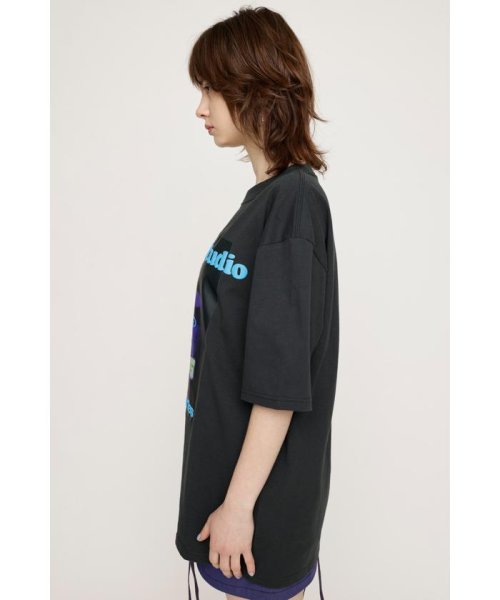 SLY(スライ)/PUFFER LOGO & PHOTO Tシャツ/img11