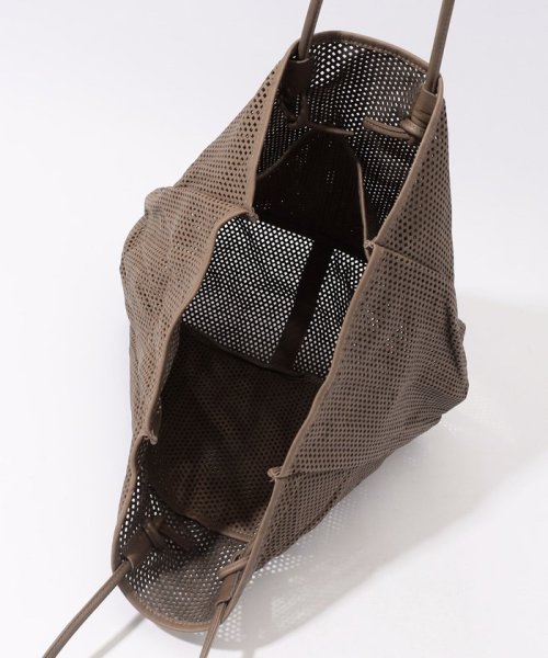 TOMORROWLAND GOODS(TOMORROWLAND GOODS)/AMIACALVA WASHED LEATHER MESH TOTE L トートバッグ/img09