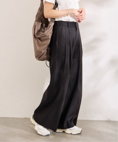 リネンブレンドタックワイドパンツ レーヨン47％