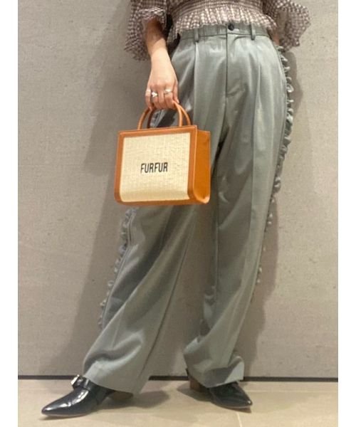 サイドフリルワイドパンツ 予めご了承ください