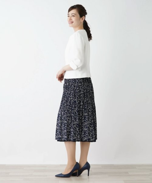 ノーカラージャケット 