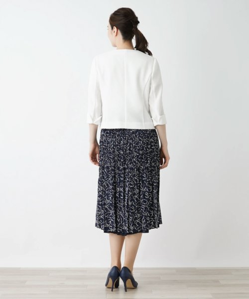 ノーカラージャケット 