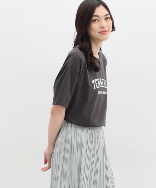 Honeys(ハニーズ)/ゆるカレッジプリントＴ トップス Tシャツ カットソー 半袖Tシャツ ロゴT UVカット /img04