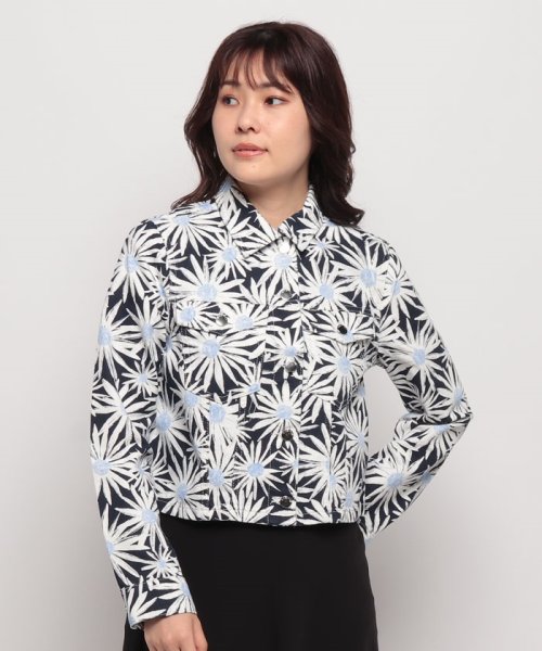 花柄プリントクロップド丈カラーデニムジャケット 海外モデル 　着用サイズ：S 国内M相当