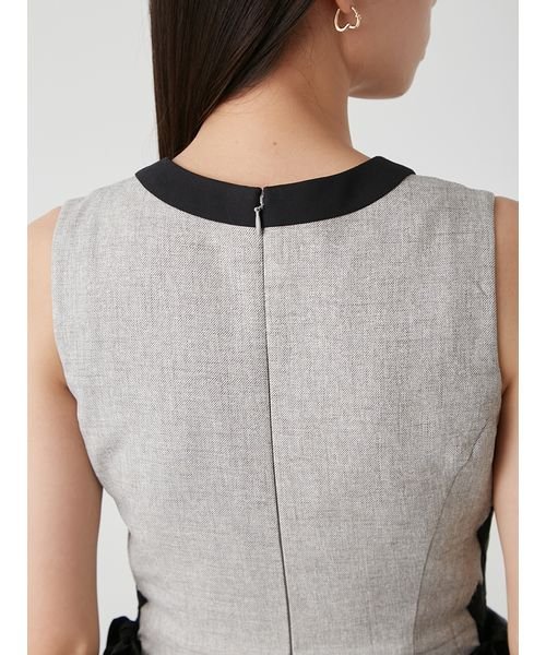 【WEB限定サイズあり】サイドプリーツバイカラーワンピース ラインはブラック