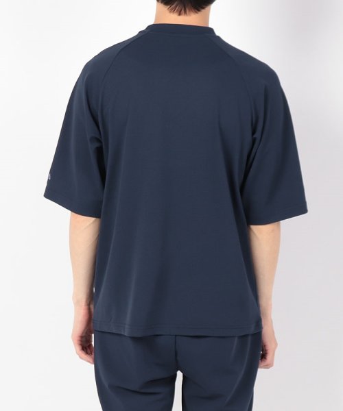 FILA（Casual Men）(フィラ（カジュアル　メンズ）)/【セットアップ対応商品】【カジュアルウェア】 ストレッチツイル リラックスラグラン半袖Tシャツ メンズ/img03