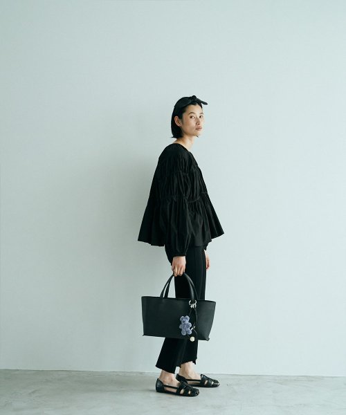 marjour(マージュール)/MONOTONE GATHER BLOUSE/img05