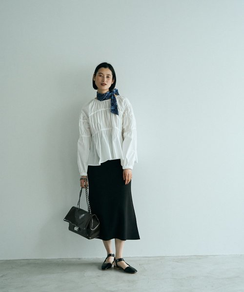 marjour(マージュール)/MONOTONE GATHER BLOUSE/img11