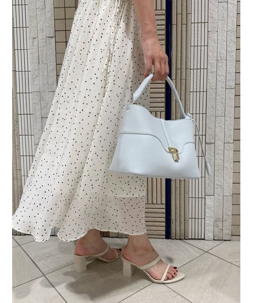 シフォンギャザーノースリワンピース 予めご了承ください 総丈 6cm バスト