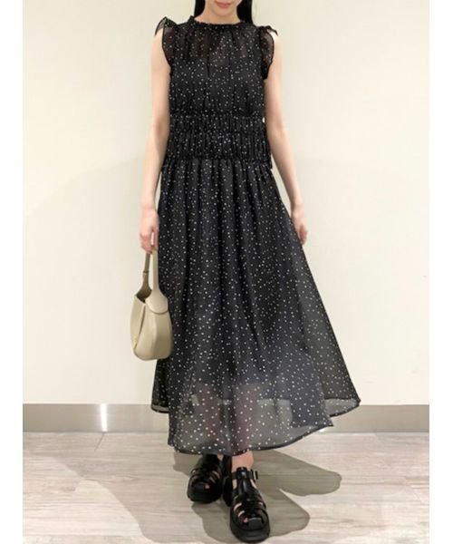 シフォンギャザーノースリワンピース 予めご了承ください 総丈 6cm バスト