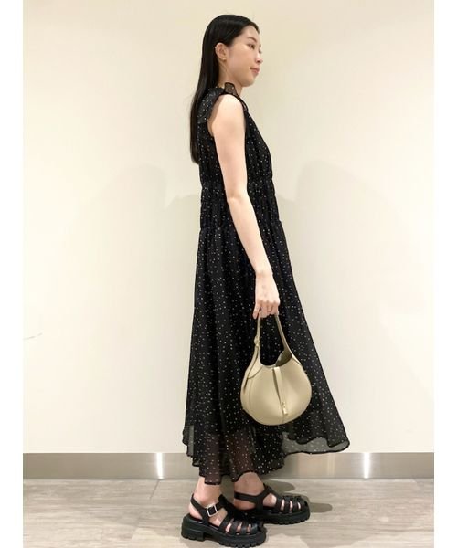 シフォンギャザーノースリワンピース 予めご了承ください 総丈 6cm バスト