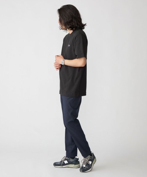 SHIPS MEN(シップス　メン)/LACOSTE: TH5582－99 アウトラインクロック クルーネック Tシャツ/img03