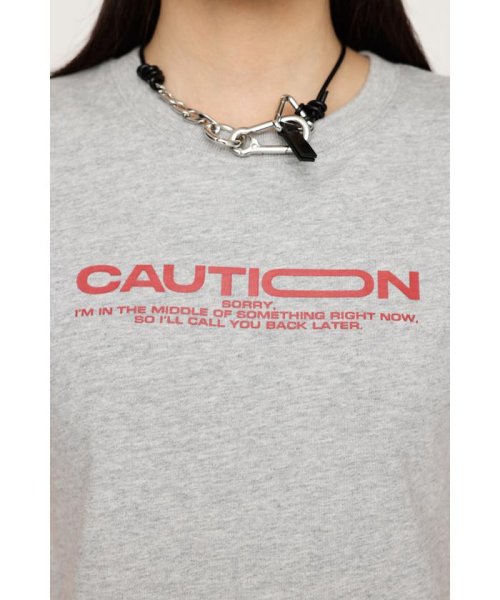 SLY(スライ)/CAUTION LOGO COMPACT Tシャツ/img22