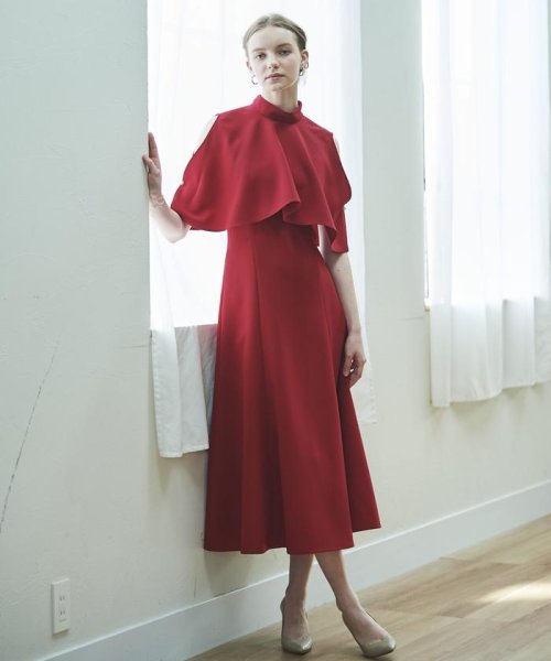 ケープレイヤードドレス 