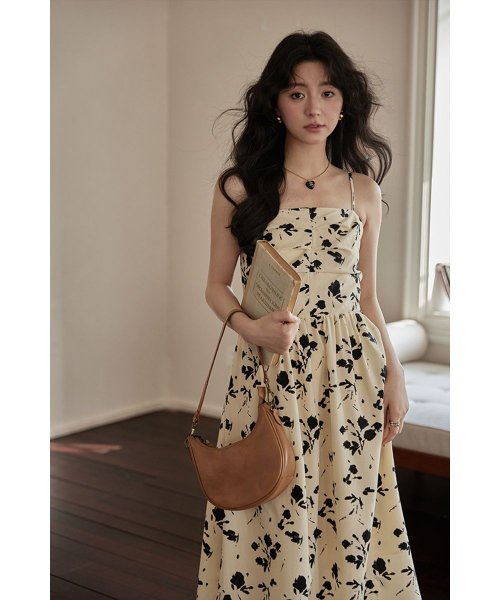RINRE(リンレ)/韓国 ファッション   メイフラワーAラインロングワンピース ドレス/img09