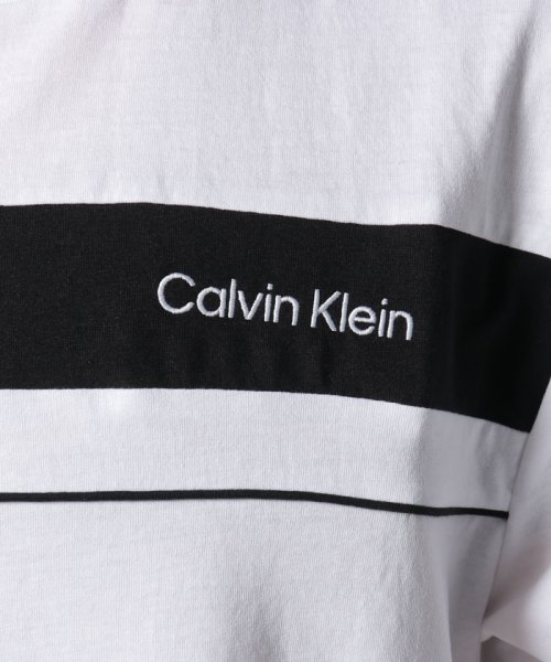 Calvin Klein(カルバンクライン)/【Calvin Klein / カルバンクライン】フロントロゴ プリント Tシャツ 半袖 モノクロ クルーネック 40QC425/img04