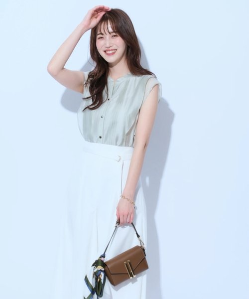 サマーエアリーフリルブラウス 予めご了承ください