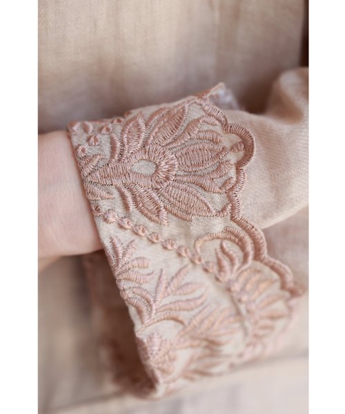 CAWAII(カワイイ)/折り返し刺繍袖の涼しく羽織れる上質リネンジャケット/img01