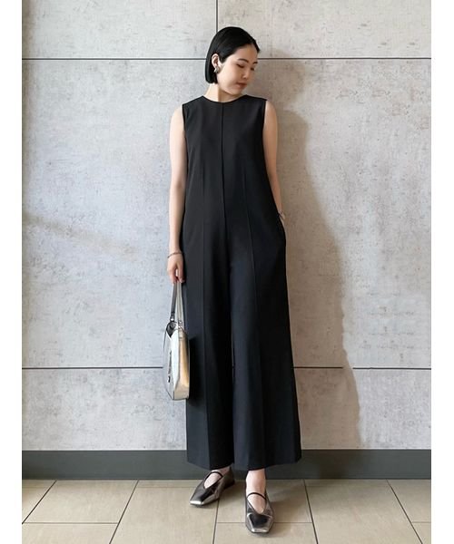 センタープレスクルーネックオールインワン 予めご了承ください