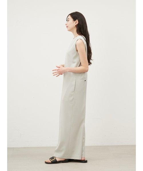 センタープレスクルーネックオールインワン 予めご了承ください