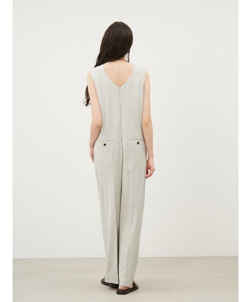 センタープレスクルーネックオールインワン 予めご了承ください