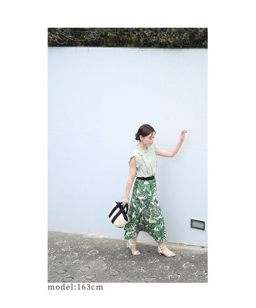 Sawa a la mode(サワアラモード)/眩しいボタニカルグリーンのプリーツスカート　レディース 大人 上品/img14