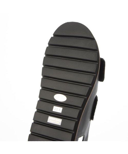 ベルクロフラットサンダル 