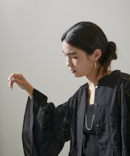 エンブロイダリーヘムギャザーブラウス トップス シャツ・ブラウス B1673471480(12870円)