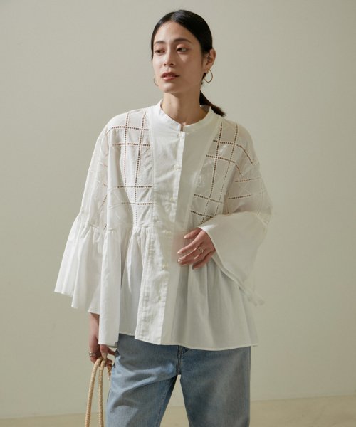 エンブロイダリーヘムギャザーブラウス トップス シャツ・ブラウス B1673471480(12870円)